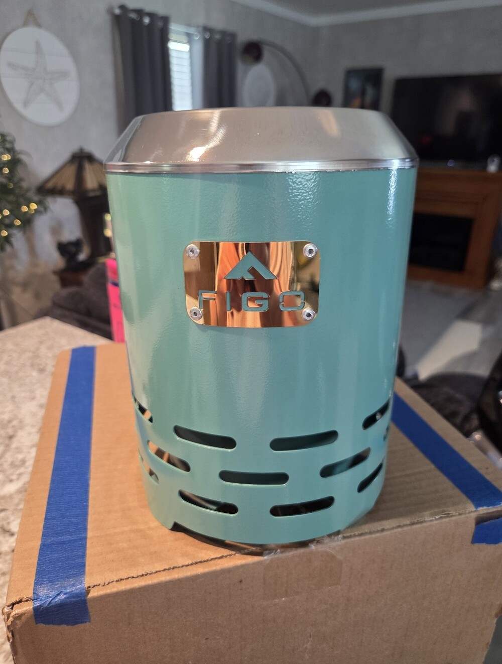 New Vestal FIGO Teal Metal Xl Firepit Smokeless with Gold Plaque And Bag